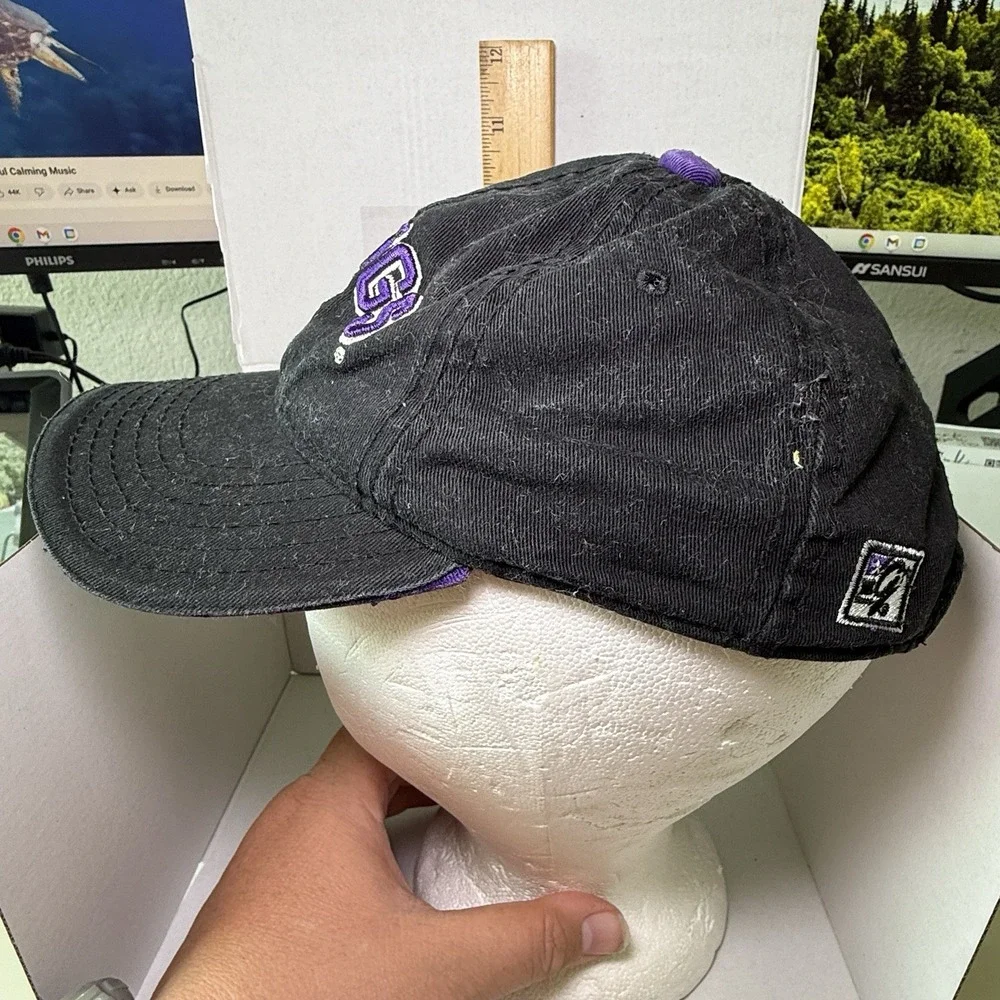 Washington Huskies Black Embroidered Adjustable Youth Kids Hat‎ Cap The Game